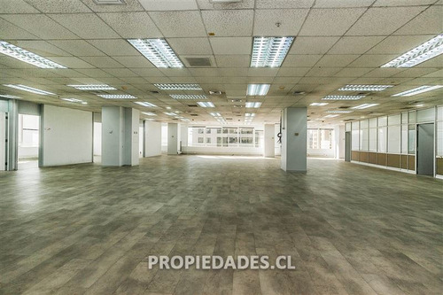 Imagen 2 de 12 de Oficina En Arriendo En Las Condes