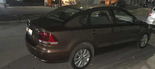 Volkswagen Vento 1.6 Highline Mt