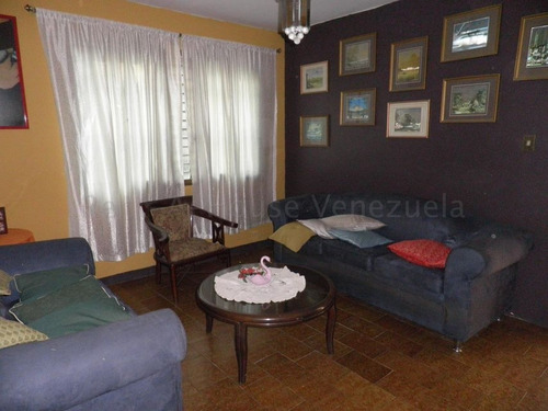 Imagen 2 de 14 de Leida Falcon Rentahouse Vende Casa En Trigal Centro Valencia 22-3967lf