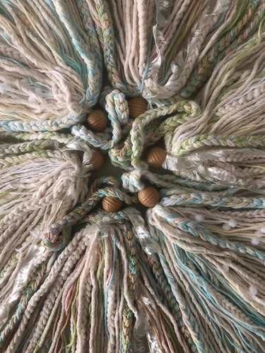 Par Borlas Decorativas Artesanales Grises Lana Flequitos