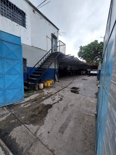 Imagen 8 de 14 de Local En Venta En Naguanagua