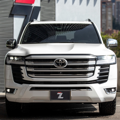 Imagen 2 de 17 de Toyota Land Cruiser Lc300 Zx 3.4
