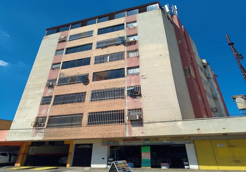 Bc Asein 2258 Vende Cómodo Apartamento En Al Avenida Lisandro Alvarado Valencia