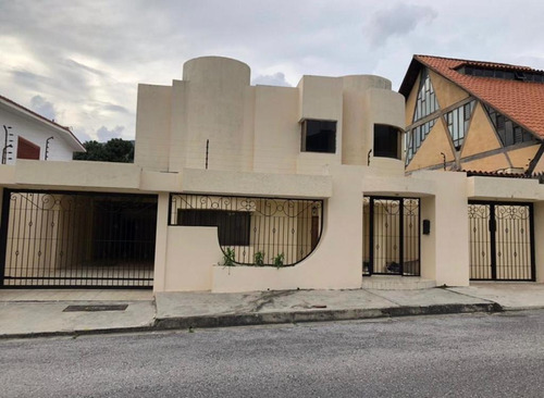 Imagen 2 de 6 de Hermosa Casa En Venta En El Castaño - Maracay 04146878567