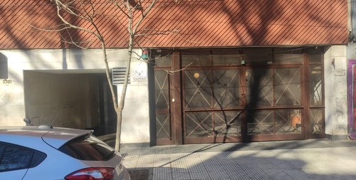 Imagen 1 de 6 de Venta Cochera Fija Y Cubierta En Almagro.