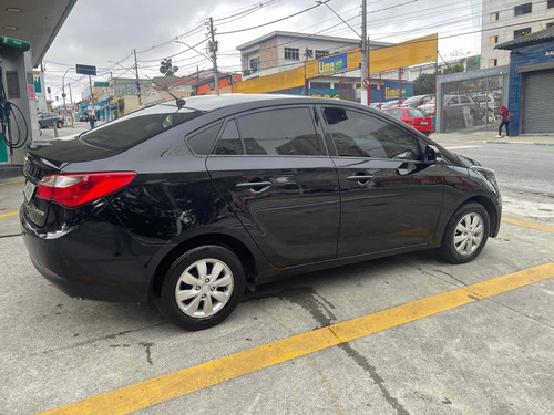 Imagem 6 de 10 de Hyundai Hb20s 2014 1.6 Comfort Plus Flex Aut. 4p