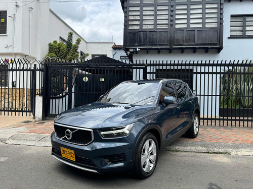 Volvo XC40 2.0 T5 Awd Momentum