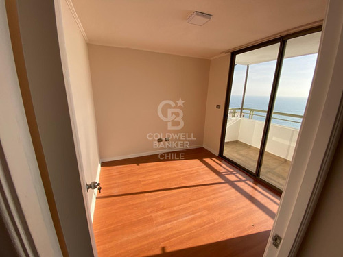 Hermoso Departamento Con Vista Al Mar, Sector Sur.