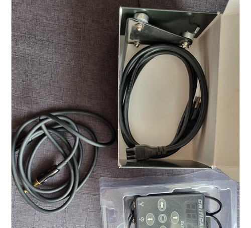Fuente De Poder Critical Cx1 G2 (Usado)