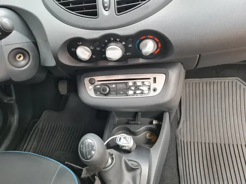 Renault Nuevo Twingo 1.2cc Mt Aa