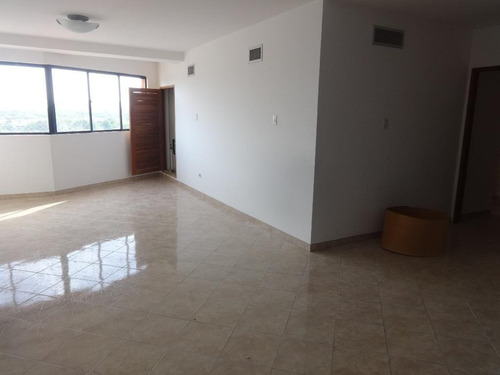 Imagen 4 de 10 de Alquiler Apartamento Con Planta Electrica Piscina Maracaibo
