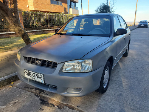 Hyundai Accent 2000