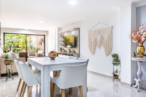 Imagen 3 de 22 de Venta De Apartamento Remodelado En El Poblado, Lalinde