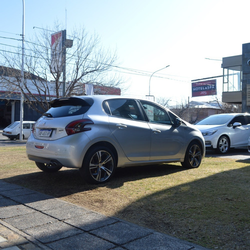 Peugeot 208 Gt