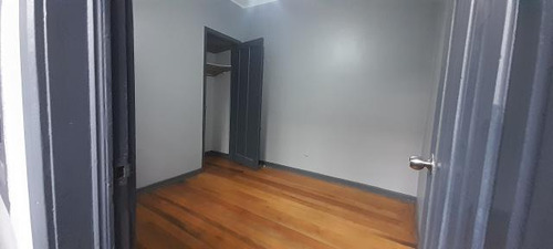 Casa Metro Toesca - Barrio Universitario/desocupado - Repu