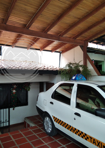 Hermosa Y Acogedora Casa En Av Los Próceres, Mérida Venezuela