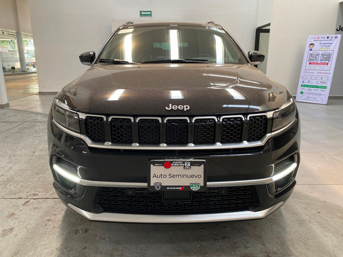 Jeep Commander 1.3 Overland Fwd At