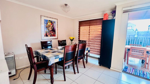 Casa En Venta De 3 Dorm. En Colina