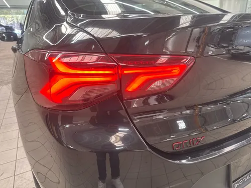 Chevrolet Onix 1.0 Premier Redline At