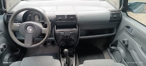 Volkswagen Fox Volkswagen Fox Plus 1.6 8V (Flex)