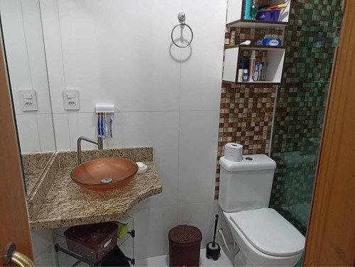 Sobrado Individual À Venda Em Itaquera