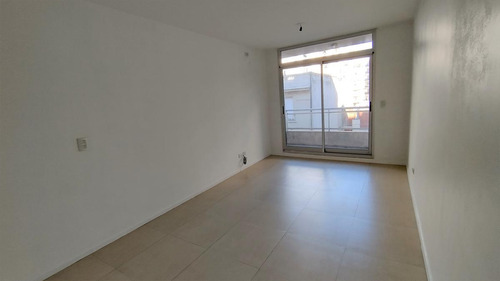Al Frente C/balcón - A Mts De Plaza San Martín! Edificio Con Amenities
