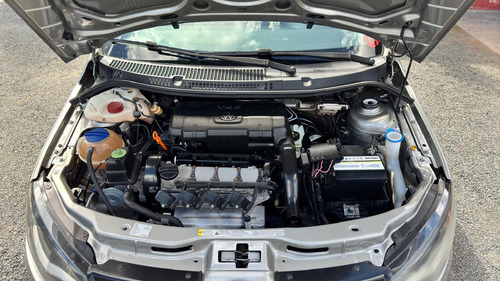 Volkswagen Voyage 1.0 Tretec Total Flex 4P