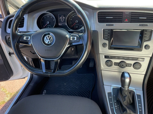 Imagen 13 de 17 de Volkswagen Golf 2015 1.4 Comfortline Tsi Dsg (( Gl Motors ))