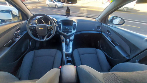 Imagem 8 de 9 de Chevrolet Cruze 1.8 Lt 16v Flex 4p Automático