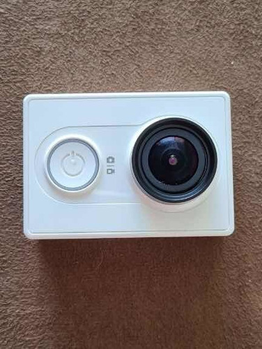 Câmera Xiaomi Yi Action Camera Pouco Uso (c/ Acessórios)