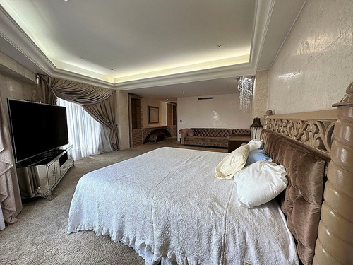 Departamento En Venta En La Cumbre (el Servilletero) Con Balcones