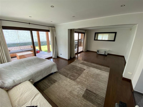 Imagen 2 de 22 de Casa En Venta De 5 Dorm. Sector Alto Las Condes
