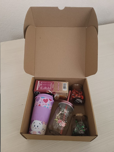 Kit Regalo Cafetero Vaso De Plástico Y Vidrio + Café Soluble