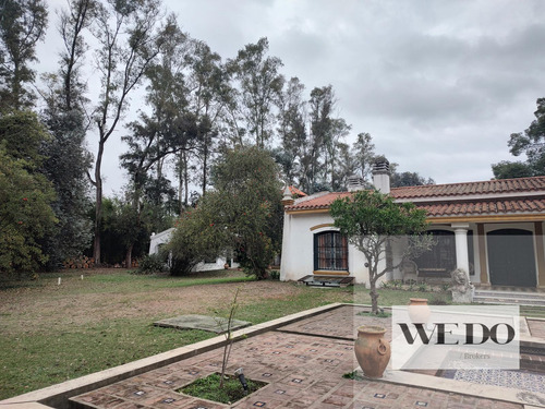Casas Estilo Colonial Sobre 22.000 M2 De Terreno! Pegado A Country Martindale