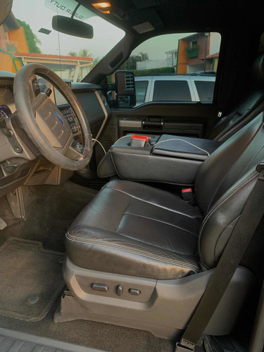 Ford F250 Lariat 4x4