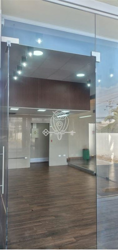 Arriendo 4 Locales Comerciales, Strep Center En Malloco.