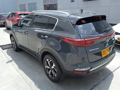 Kia Sportage Gt 2.0L Gt Line 4X2 At