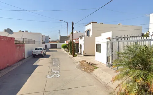 ¡ Casa En Venta ! (remate) - Zaky Muez, Los Mochis, Sinaloa -jcbb8