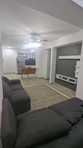 Alquiler Apartamento Av Cuatricentenaria (solo Clientes) Dm