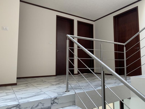 Imagen 9 de 12 de Casa Sola En Venta Res. Valle Del Sol. Equipada. Nueva. Frente Al Área Verde.