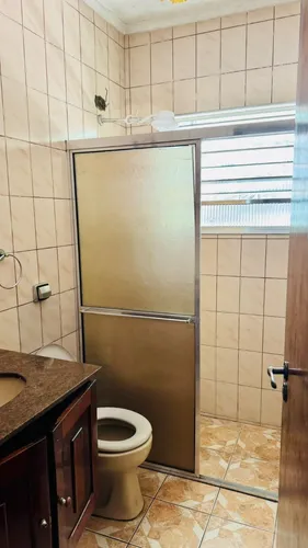 Casa No Centro De Itapevi, Próxima A Estação De Trem, Terminal De Ônibus, Escola E Hospitais