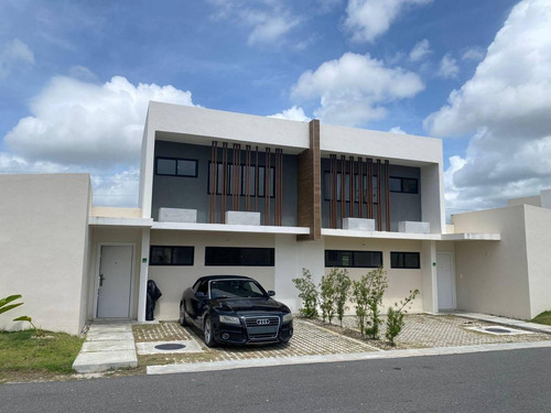 Casa Dúplex En Venta A Estrenar En Epic, Punta Cana, 3 Hab