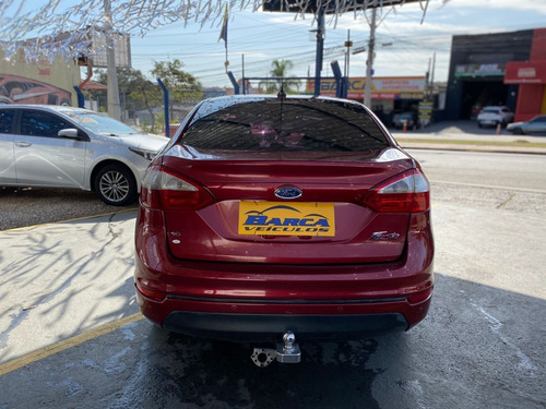 Imagem 7 de 12 de Ford Fiesta Sedan