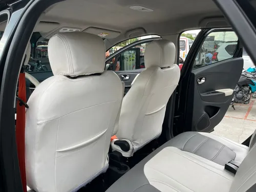 Renault Captur INTENS 2.0 AT