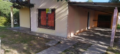 Se Vende Casa De Un Dormitorio En La Paloma.