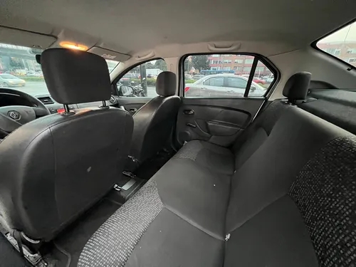 Renault Logan 1.6 Automático version Life+ A.A