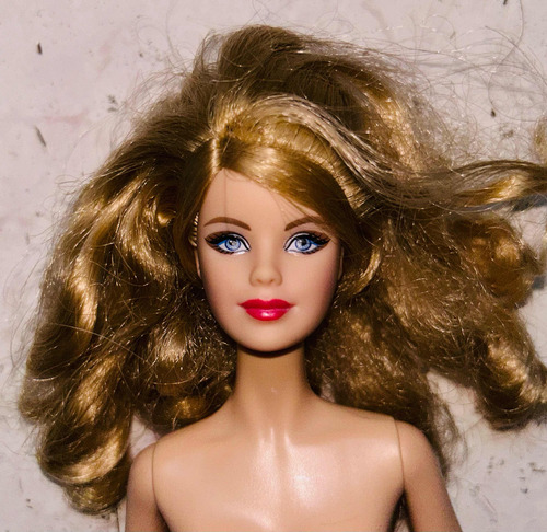 Barbie Holiday 2015 Nude Cuerpo Model