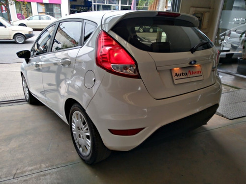 Ford Fiesta Kinetic S Gnc Modelo 2015