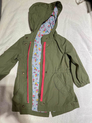 Campera Gap Talle 4 De Niña  Verde Claro Usada Impecable