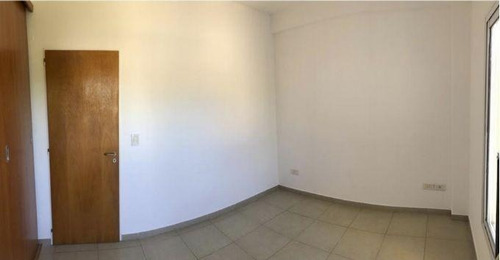 Imagen 9 de 12 de Venta - Depto 2 Amb - Merlo Centro